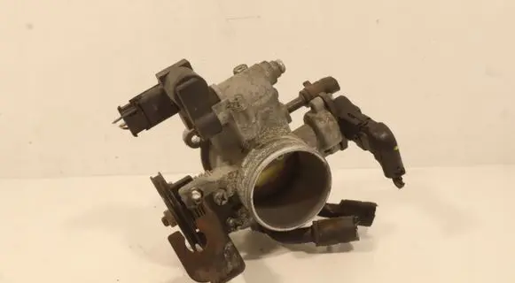 Hyundai i30 Throttle body valve 351002B060