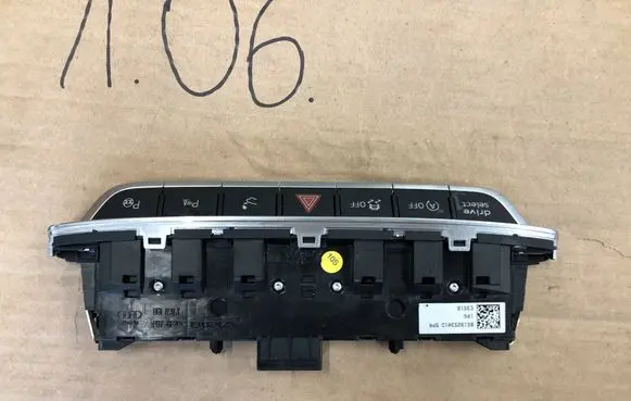 Audi TT TTS RS Mk3 8S Climate control unit 8S1925301D E351B