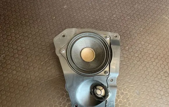 BMW 7 F01 F02 F03 F04 Parcel shelf speaker 430407860101