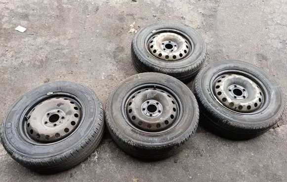 Opel Vivaro R16 steel rim 