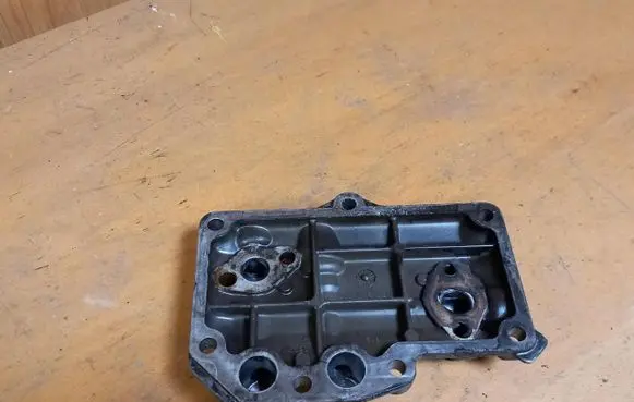Volkswagen I LT Oil filter mounting bracket 9407094010601