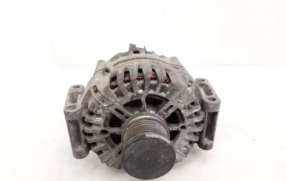 Mercedes-Benz Sprinter W907 W910 Generator/alternator A0009062700 FGN18S056 2608993E