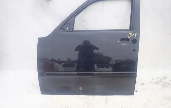 Dodge Nitro Front door