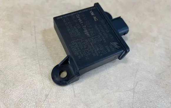Porsche 911 991 Tire pressure sensor 7PP907283