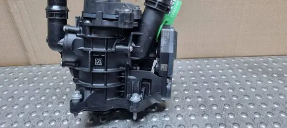 Thermostat/thermostat housing