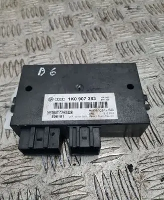 Volkswagen PASSAT B6 Tow bar trailer control unit/module 1K0907383