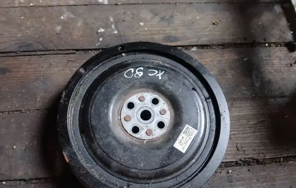 Volvo XC90 Crankshaft pulley P31401195 000529 S170112