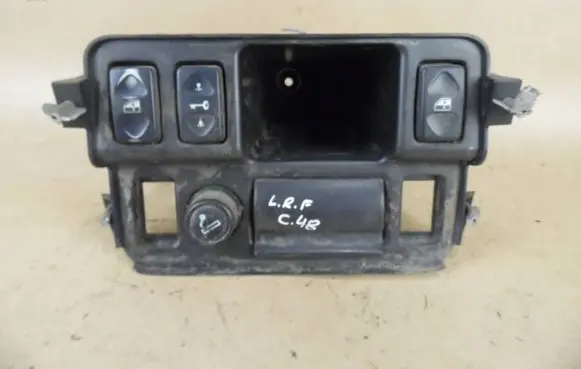 Land Rover Freelander Quarter vent window switch 
