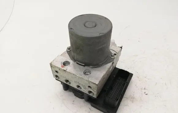 BMW X3 E83 ABS Pump