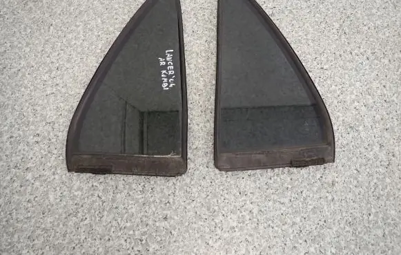 Mitsubishi Lancer Sliding door window/glass 
