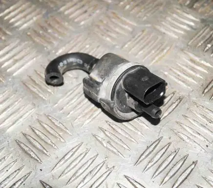 Porsche Cayenne (9PA) Turbo solenoid valve 058133459