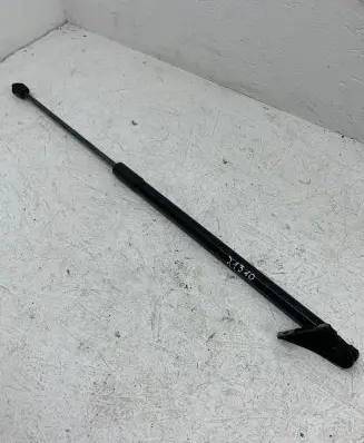 Mazda 3 III Tailgate/trunk/boot tension spring BHN963680A