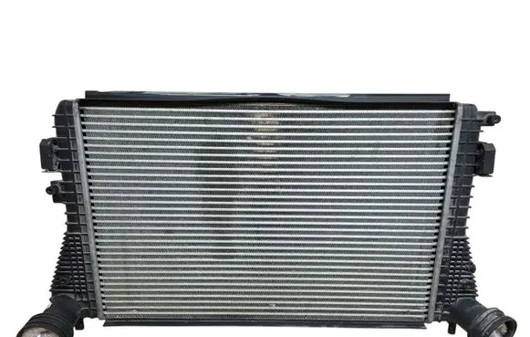 Volkswagen Jetta V Intercooler radiator 1K0145803E