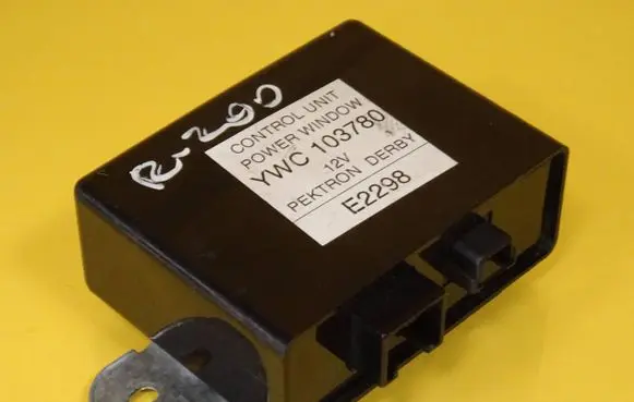 Rover 200 XV Electric power window relay YWC103780