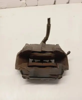 Mercedes-Benz S W220 Front brake caliper 20704703