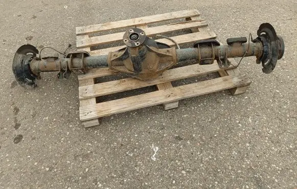 Renault Master III Rear axle beam with reductor 520378