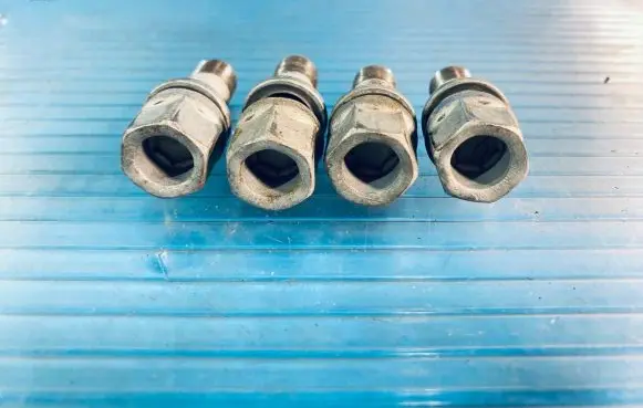 Opel Corsa F Nuts/bolts 