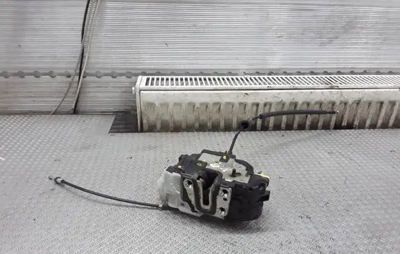 KIA Ceed Rear door lock