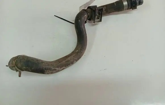 Ford Mondeo MK IV Engine coolant pipe/hose