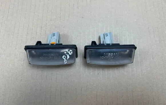 Infiniti JX35 L50 Number plate light 6249