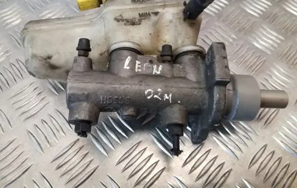 Seat Toledo II (1M) Master brake cylinder 0204221731