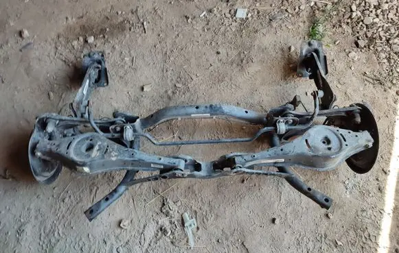 Volkswagen Jetta V Rear axle beam 1K0605311 68191ZJFAB 5Q0511305