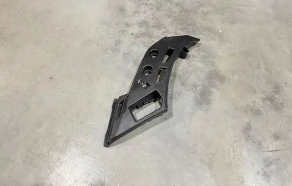 Skoda Enyaq iV Front bumper mounting bracket 5LA807177 2U113