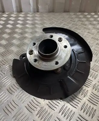 Nissan Qashqai J12 Rear wheel hub 