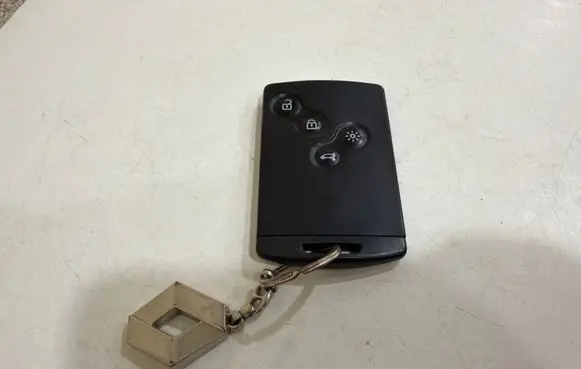 Renault Megane III Ignition key/card