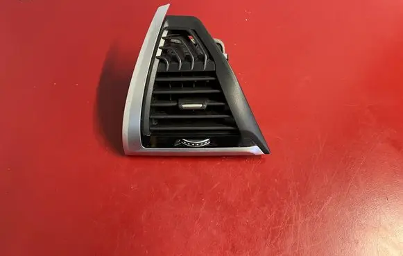 BMW X3 G01 Dashboard side air vent grill/cover trim 9363439 64229363439