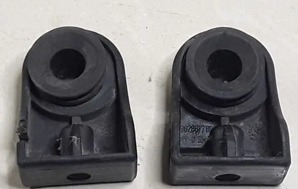 Citroen C4 I Radiator mount bracket 9628677880