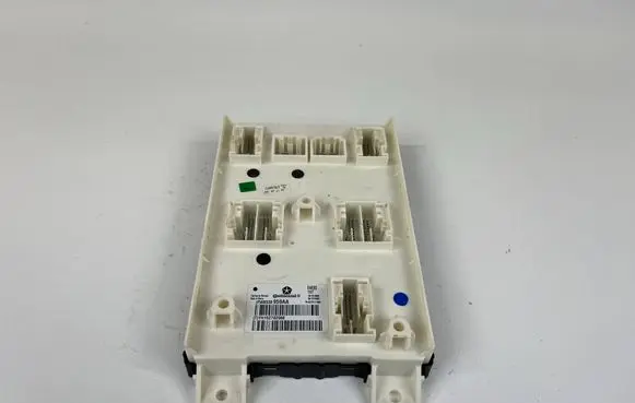 Maserati Ghibli Comfort/convenience module 68338959AA 670104054