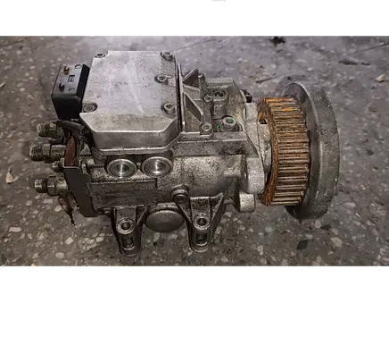 Audi A6 S6 C5 4B Fuel injection high pressure pump 0470506016 059130106e