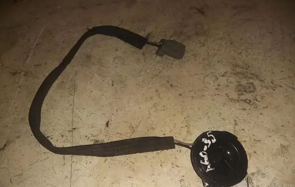 Front door high frequency speaker