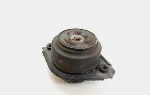 Mercedes-Benz GL X164 Engine mount bracket A2512404717