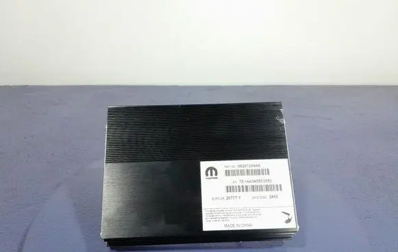 Chrysler Challenger Sound amplifier 68267299AB