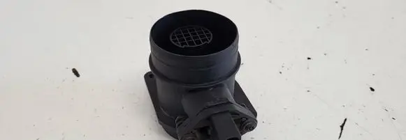 Volkswagen PASSAT B6 Mass air flow meter 0281002531 038906461B