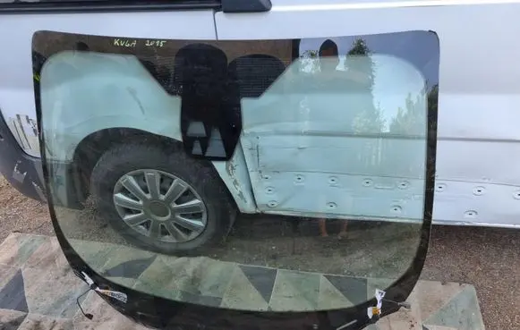 Ford Kuga II Front windscreen/windshield window 