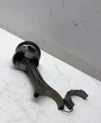 Audi A6 S6 C6 4F Piston with connecting rod