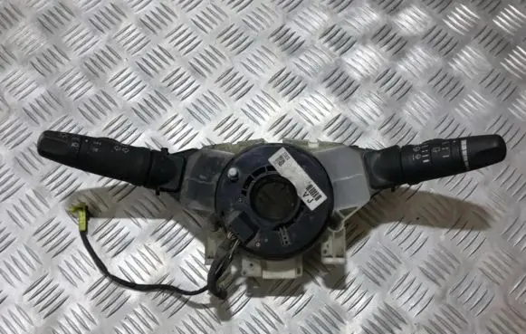 Nissan Primera Wiper turn signal indicator stalk/switch 25540av620 3317