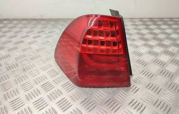 BMW 3 E90 E91 Rear/tail lights 7289431