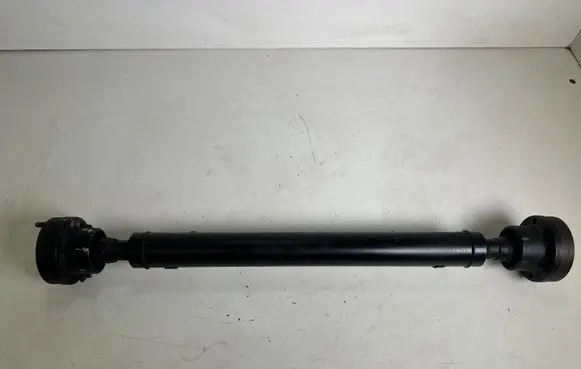 Land Rover Discovery 4 - LR4 Front prop shaft