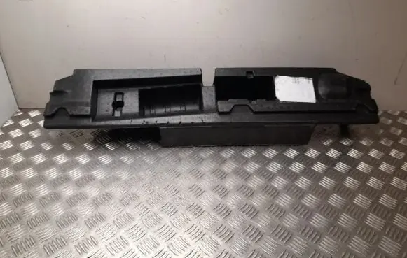 Audi Q7 4M Bottom trim 4M0012109E