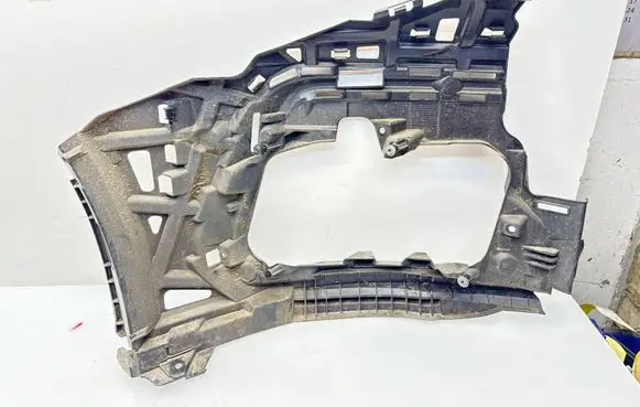 Volkswagen Golf VIII Front bumper mounting bracket 5H0807723F