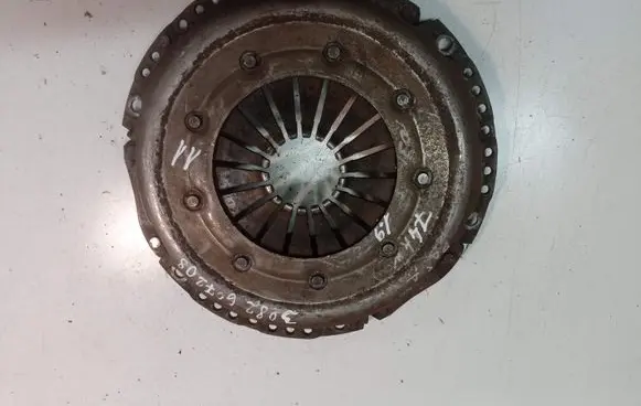 Volkswagen PASSAT B5.5 Pressure plate 3082607208