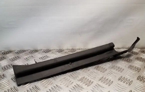 KIA Sorento Fender end trim 841402P000