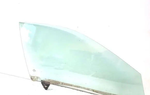 Audi A4 S4 B7 8E 8H Front door window glass four-door