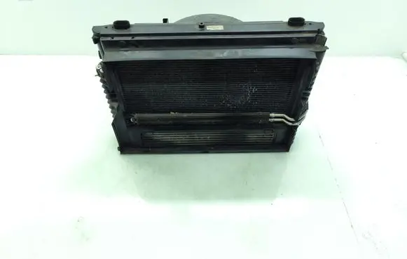 BMW 5 E60 E61 Coolant radiator 7795878