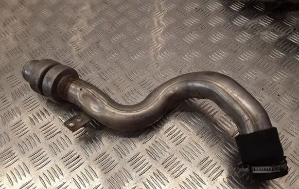 Land Rover Discovery 3 - LR3 Intercooler hose/pipe