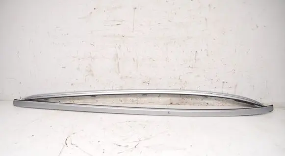 Suzuki SX4 S-Cross Roof transverse bars on the 